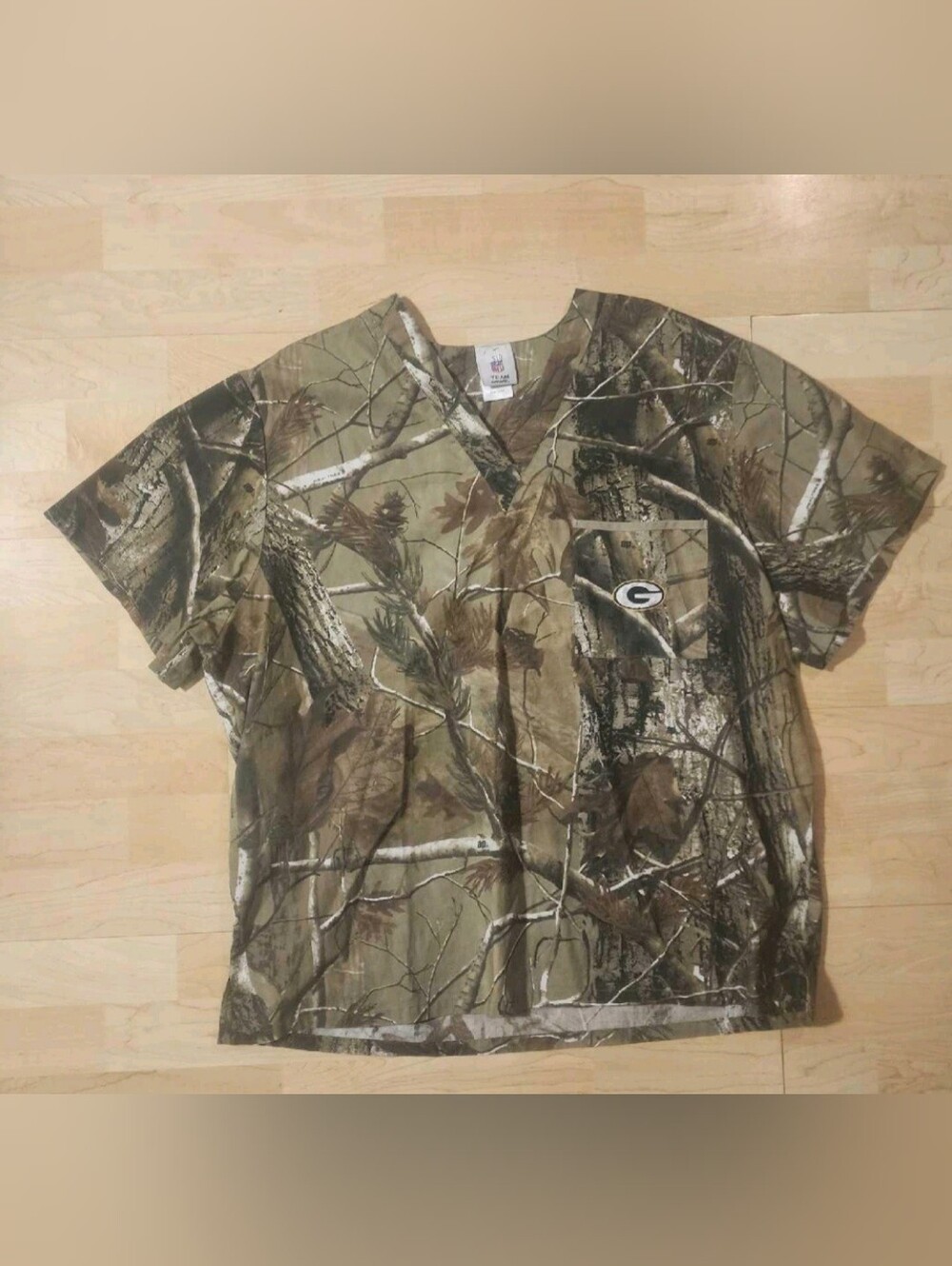Green Bay Packers Camo Men's Scrub Top Work V-Neck Shirt Size Large L Pre-owned